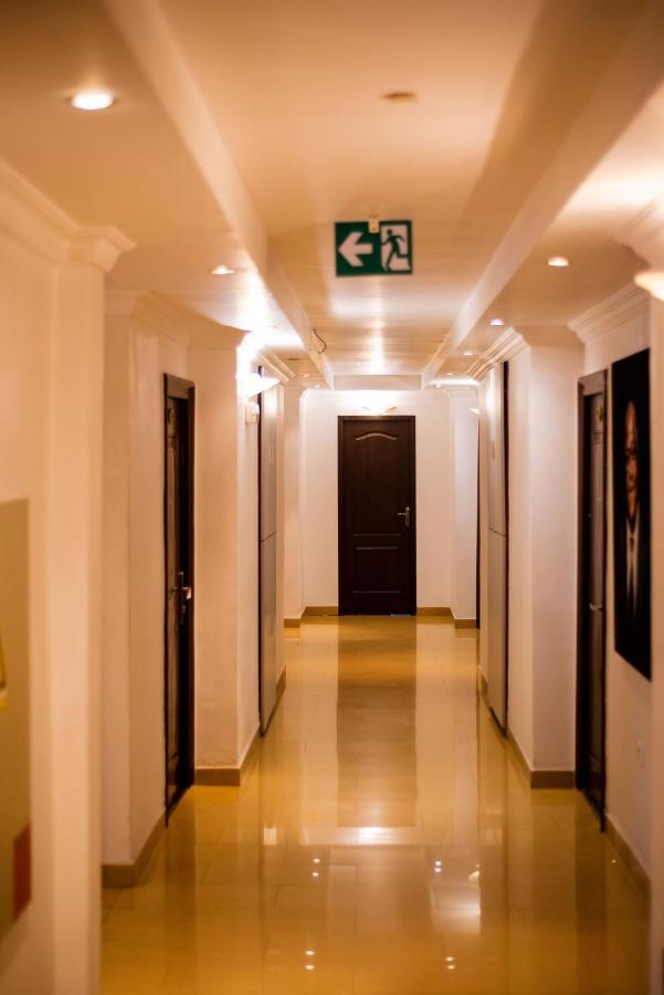 Sultani Hotel Kinshasa Extérieur photo