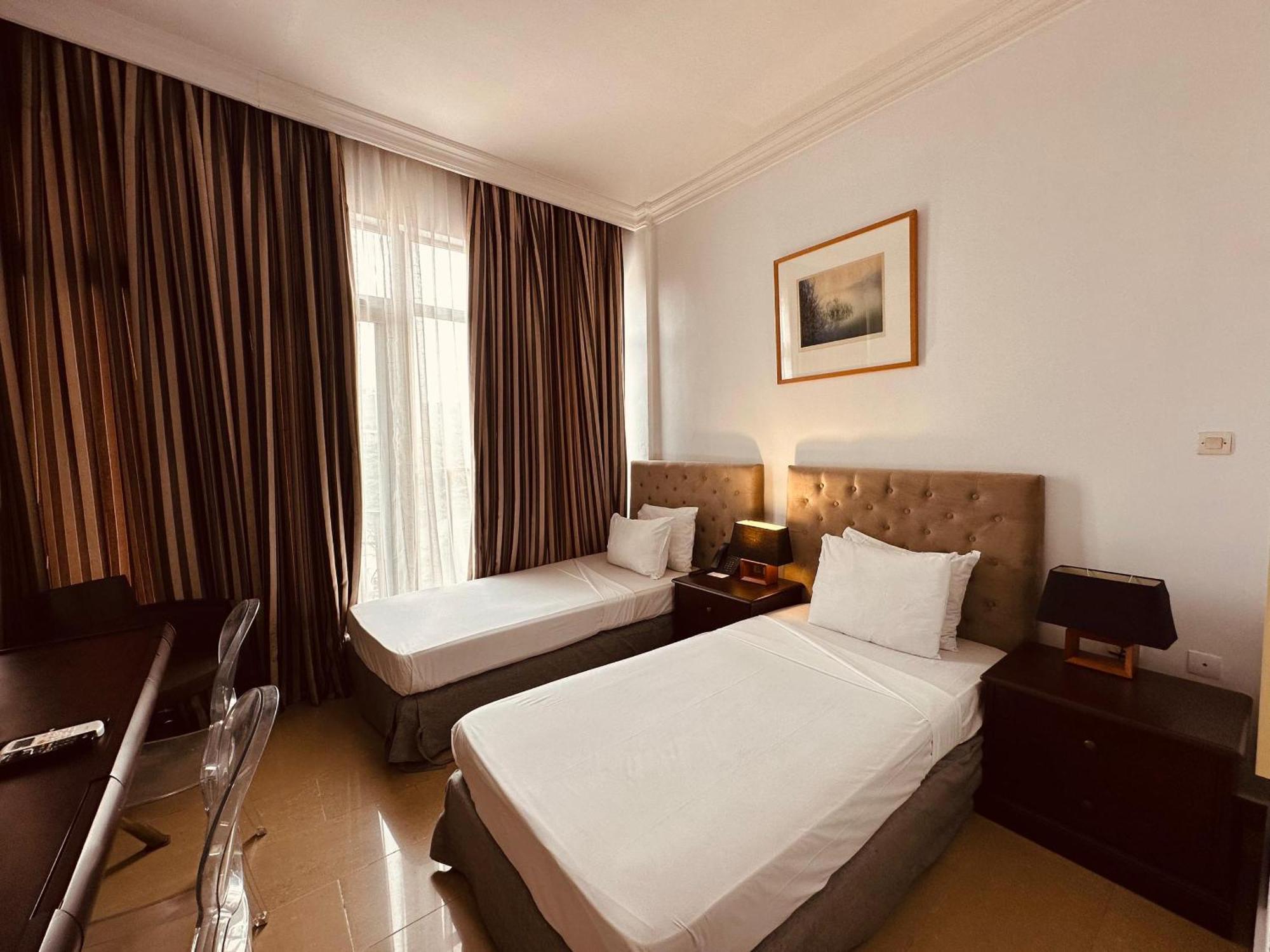 Sultani Hotel Kinshasa Extérieur photo